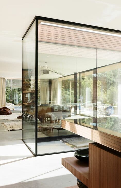 Reynaers window product